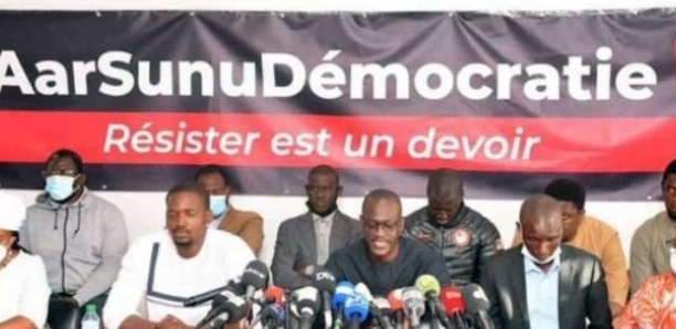 Suivez la conf. de presse du Mouvement pour la Défense de la Démocratie (M2D)