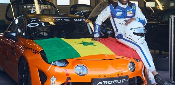 Sport automobile Alpine Elf Europa Cup : Le pilote Abdoulaye Diop et sa voiture baptisée Lat-Dior dans la course