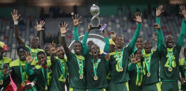PALAIS DE LA REPUBLIQUE : SUIVEZ LA RECEPTION DES LIONS U17 CHAMPIONS D'AFRIQUE