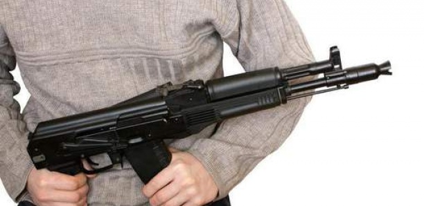 Il abat son épouse avec un fusil de chasse avant de se donner la mort
