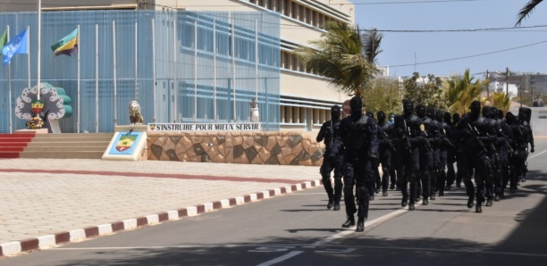 École police : Un agent du gmi tombe en plein défilé