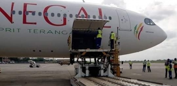 Guinée : Un vol transportant des corps interdit d’atterrissage à l’aéroport de Conakry…