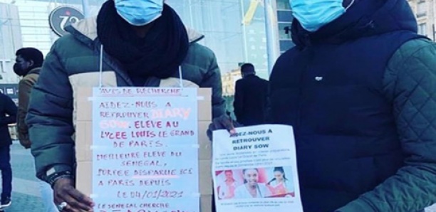 Disparition de Diary Sow: Les premières images de la marche de distribution de Flyers pour la retrouver