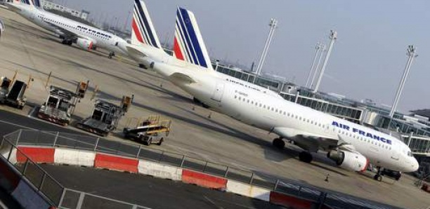 “Fais attention, il y a un terroriste dans l'avion”: un vol annulé après une mauvaise blague