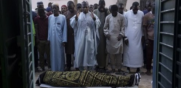 Sénégal : funérailles d'un jeune homme atteint d'une balle lors des manifestations
