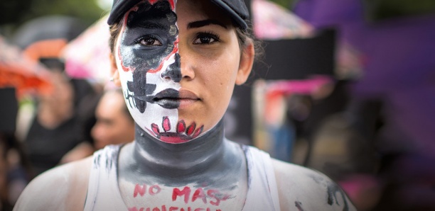 Une cour internationale examine le cas d'une Salvadorienne condamnée pour avortement