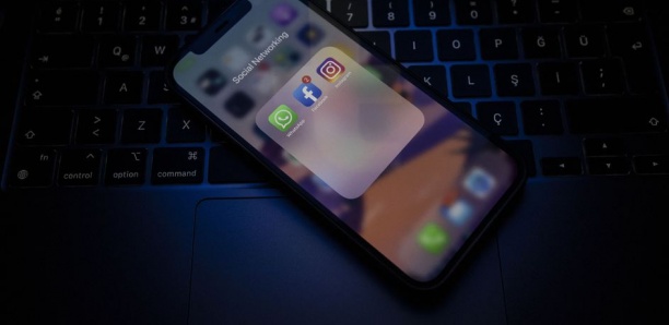 Facebook, Instagram, WhatsApp et Messenger recommencent à fonctionner, après une panne mondiale de plusieurs heures