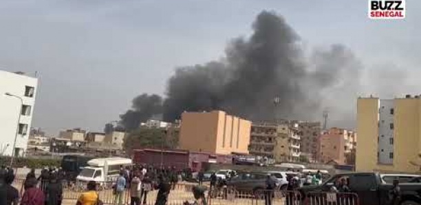 Tirs de gaz lacrymogènes près du Tribunal de Dakar