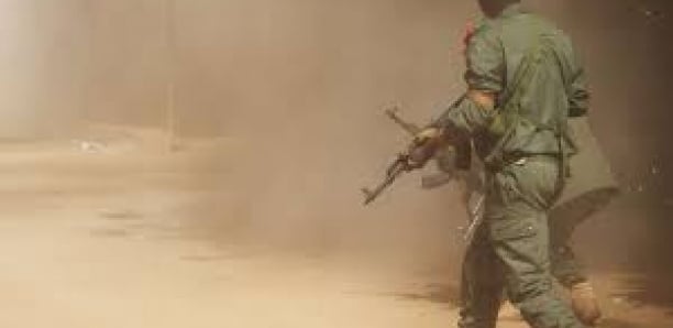 Mali: attaques jihadistes présumées contre l'armée dimanche et lundi, lourd bilan