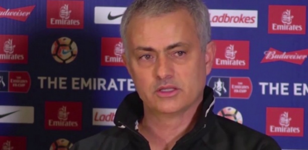 AS Rome : Mourinho veut garder Dzeko et veut un joueur de Liverpool !