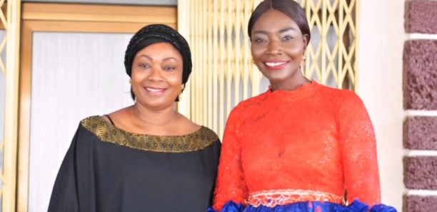 Coumba Gawlo en toute complicité avec la 1ere Dame de Guinée Diene Kaba Condé