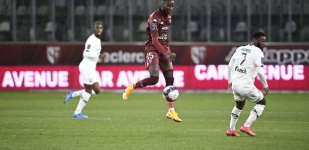 Mercato : Un club italien offre plus de 13 milliards pour arracher  Pape Matar Sarr