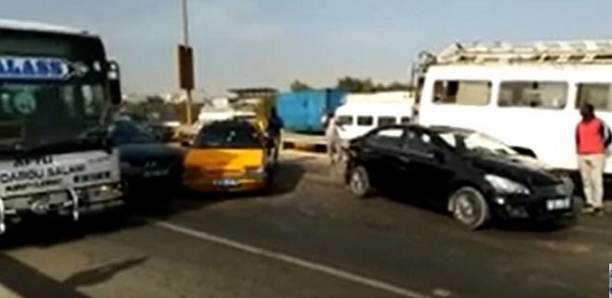 Accident à Patte d'Oie : un scootériste décède sur le coup