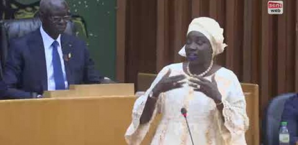 [Vidéo] Troisième mandat / Mimi à Amadou Bâ : “Ce que vous disiez en 2016…”