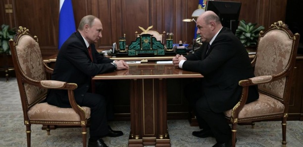 Russie: les grandes manœuvres de Vladimir Poutine pour l’après-2024