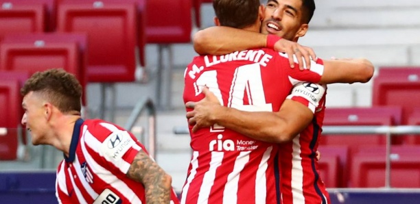 Liga : l'Atlético de Madrid explosent Grenade, Luis Suarez s'offre un doublé