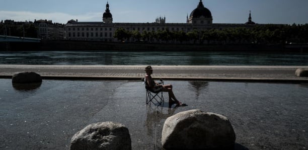 "Chaleur intense" en France vendredi, 45 départements en alerte canicule