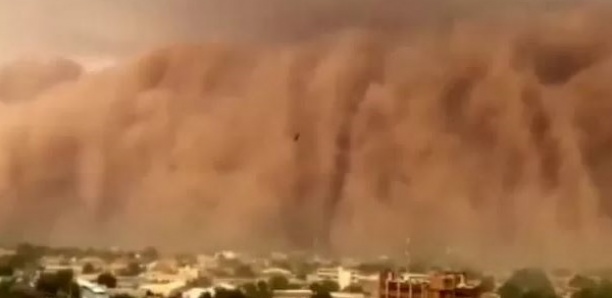 [ Vidéo] Un “tsunami” de poussière s'abat sur la capitale du Niger