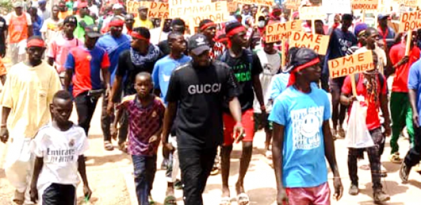 Marche de protestation des habitants du Dandé Mayo