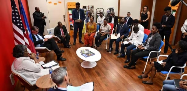 Haïti: les Etats-Unis bouclent leur ambassade après des échanges de tirs (département d'Etat)
