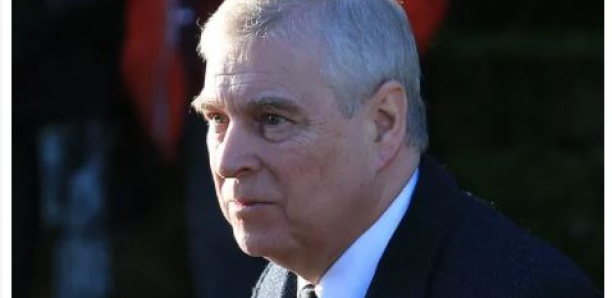 Le prince Andrew, deuxième fils d’Elizabeth II, reconnaît être visé par une plainte pour agressions sexuelles