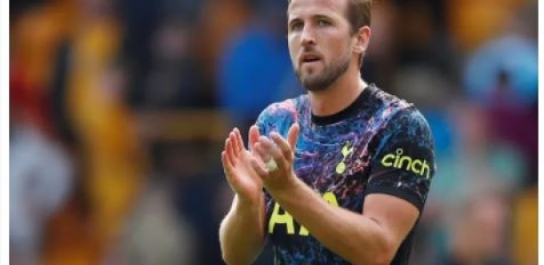 Harry Kane annonce sur Twitter qu'il reste à Tottenham