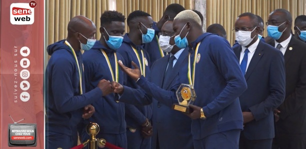Macky offre 10 millions F Cfa à chaque Lion du Beach Soccer et aux membres de l’encadrement