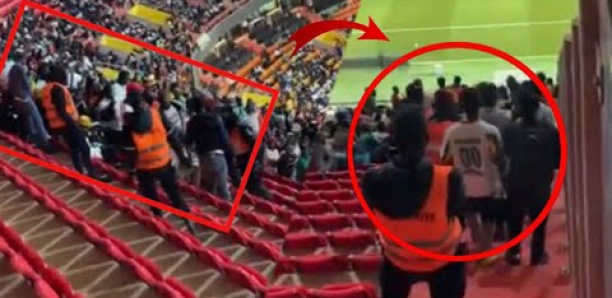 [Arrêt sur image] Stade Abdoulaye Wade : Quand la police déloge des porteurs de slogans anti Macky Sall