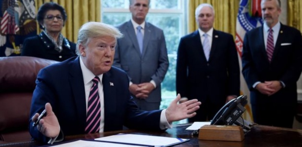 Coronavirus et désinfectant : Trump assure que ses propos étaient "sarcastiques"