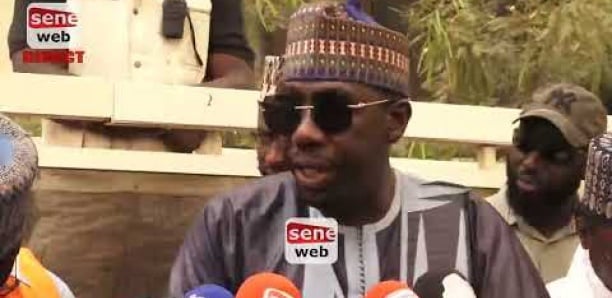[Vidéo] Accueil de Cheikh Mahi Niass: la colère de Baye Mbaye Mc contre Macky