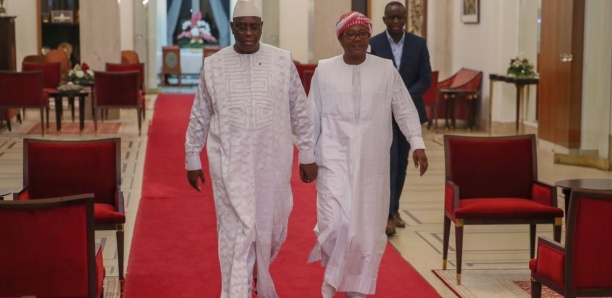 Quand Umaro Sissoco Embaló tresse des lauriers à Macky devant…