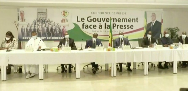 Suivez la 1ere conférence du nouveau gouvernement de Macky Sall