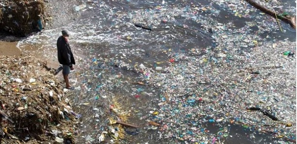 Près de 230.000 tonnes de plastique jetés chaque année dans la Méditerranée