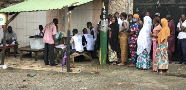 [Photos] Présidentielle en Guinée : Le constat des premières heures de vote
