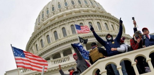 USA: Quatre morts, 52 arrestations après l'intrusion au Capitole