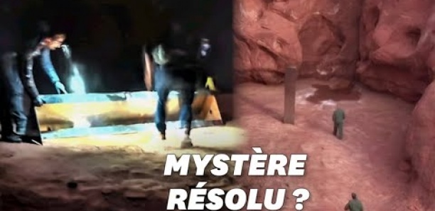 Le monolithe de l'Utah "enlevé" par 4 hommes et une brouette