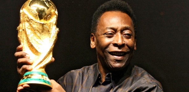 Mort de Pelé: "Il a fait du football un art", dit Neymar
