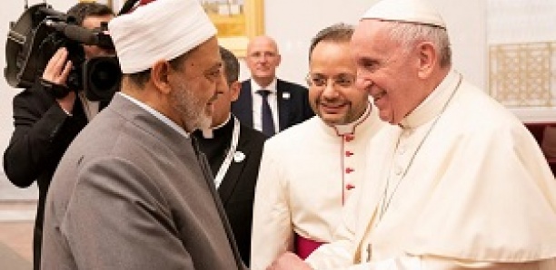 Le pape François à Abou Dhabi pour promouvoir le dialogue interreligieux