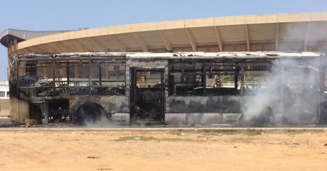 Dakar Dem Dikk : Un bus incendié, les lignes 23 et 219 détournées