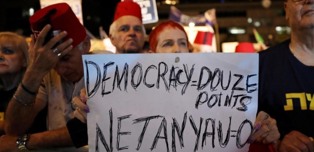 L'opposition israélienne manifeste contre Netanyahu