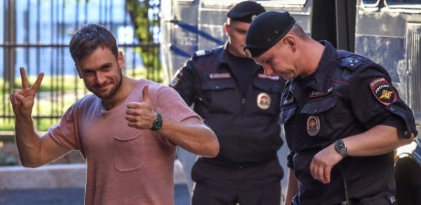 Un membre des Pussy Riot hospitalisé à Moscou, suspicion d'empoisonnement