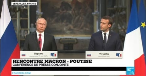 Emmanuel Macron et Vladimir Poutine au Château de Versailles