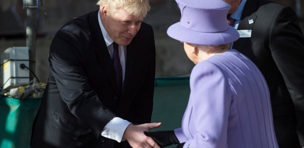 La reine Elizabeth II: “Un Brexit le 31 octobre est la priorité de mon gouvernement”