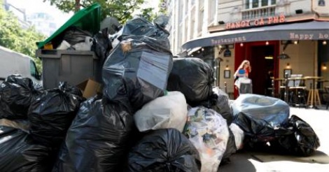 La grève du ramassage des ordures prolongée jusqu'au 14 juin