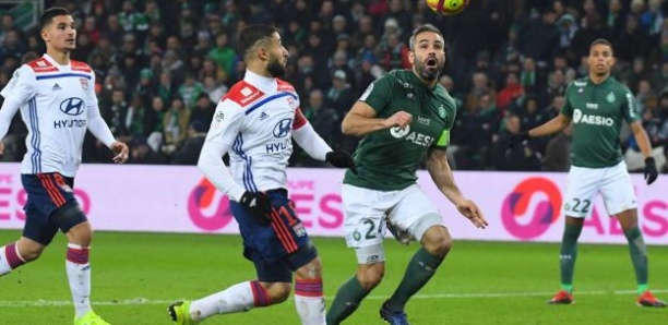 Lyon renverse Saint-Étienne au terme d'un derby spectaculaire