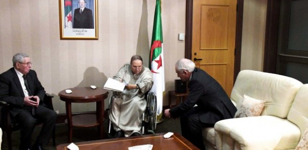 Algérie : Abdelaziz Bouteflika, enquête sur un exil intérieur