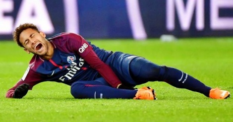 Neymar sera absent «six à huit semaines» selon son père