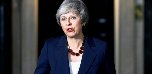 Brexit : critiquée à Londres, Theresa May retourne à Bruxelles