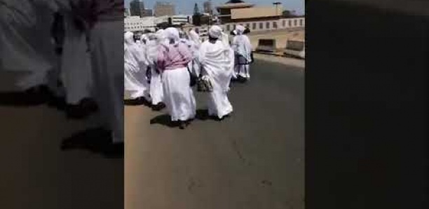 Reubeuss : Des partisanes de Khalifa manifestent après la prière du vendredi