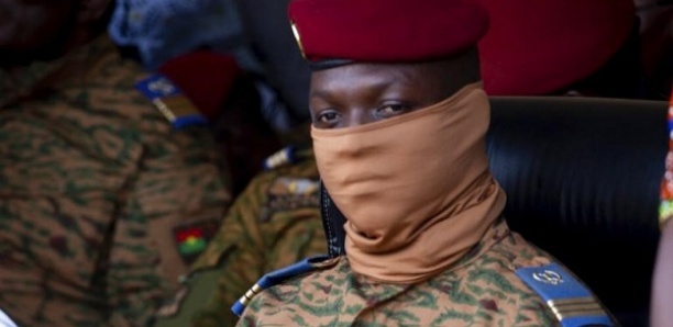 Burkina : le gouvernement enquête sur des accusations de crimes de l'armée  contre des civils